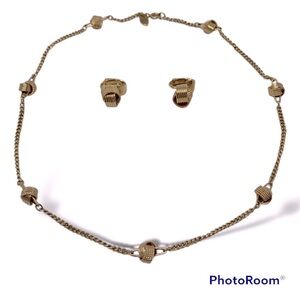 Vintage necklace and clip on earring set
